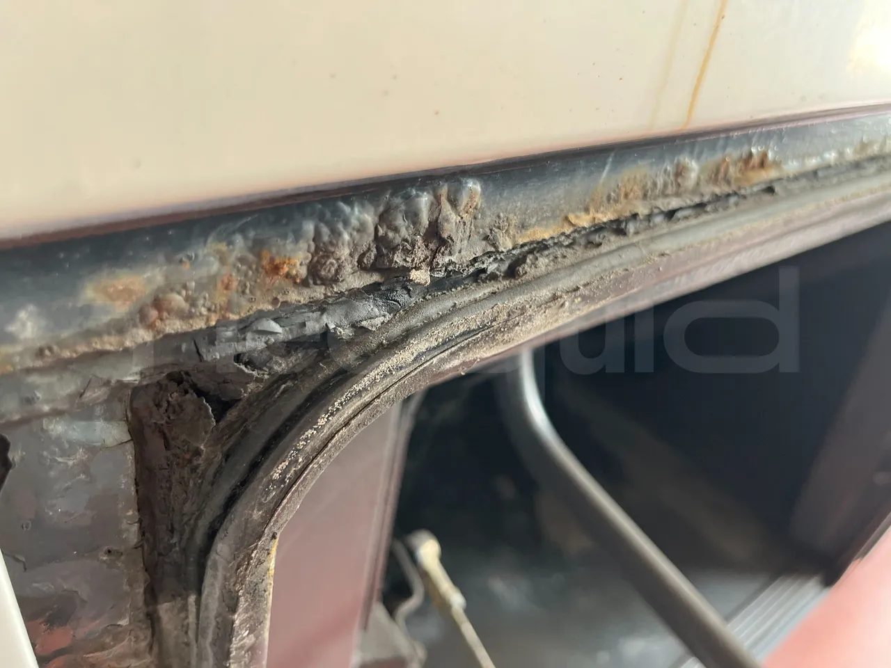 Temsa Safari - internal frame rust check