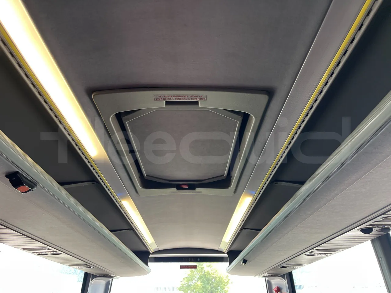 Temsa Safari - overhead compartments photo