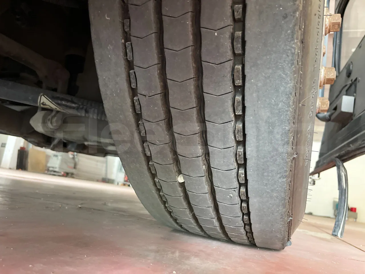 Temsa Safari - Second Axle Left Side: Tyre Size