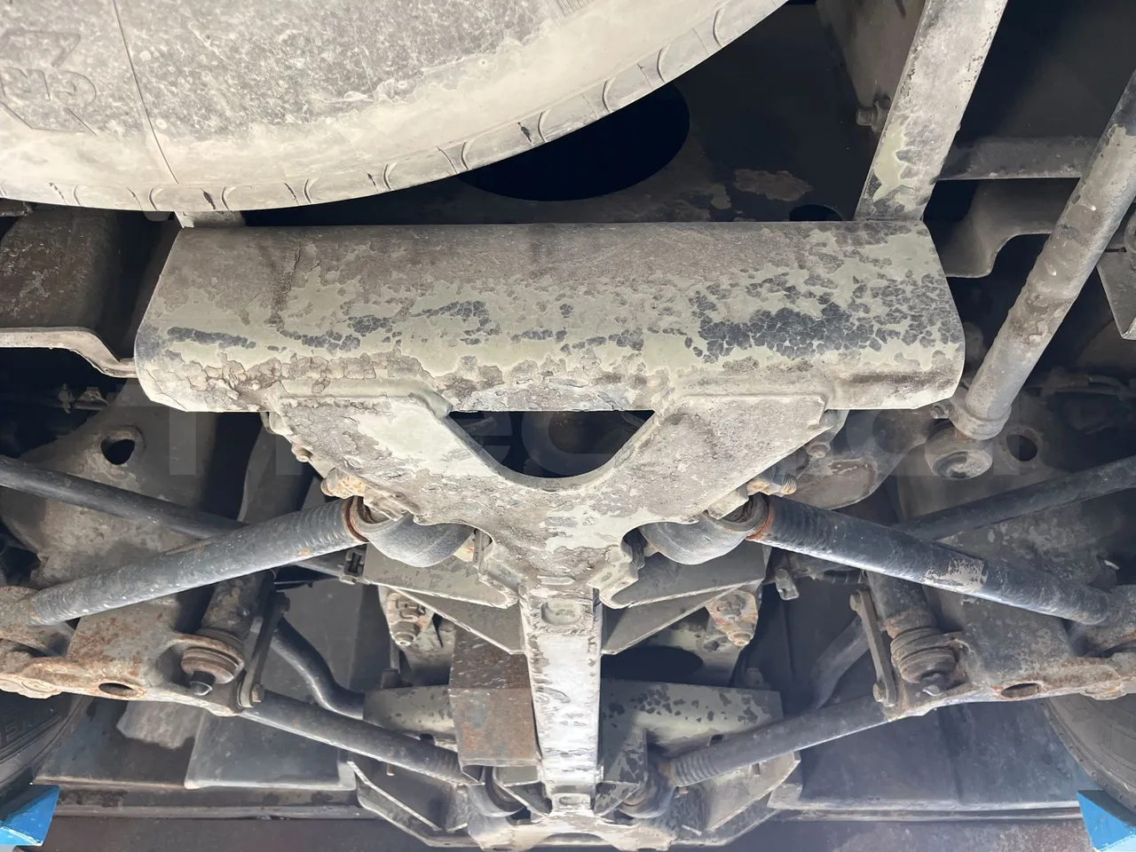 Temsa Safari - front axle central