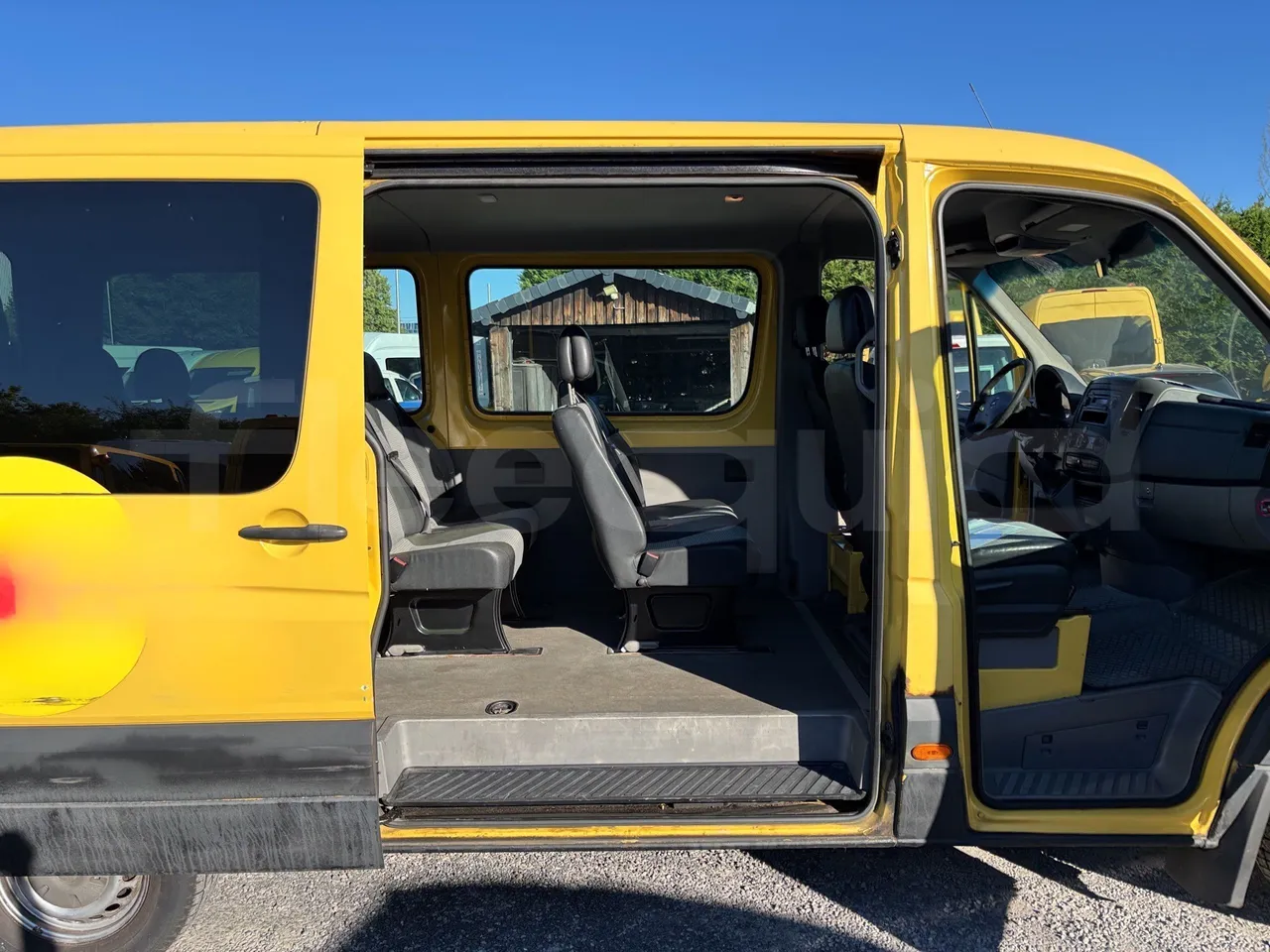 Mercedes-Benz Sprinter - Second Door Open