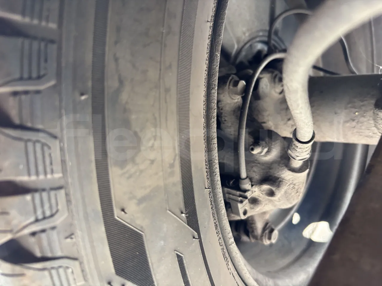Mercedes-Benz Sprinter - Second Axle Caliper Brakes Right Side