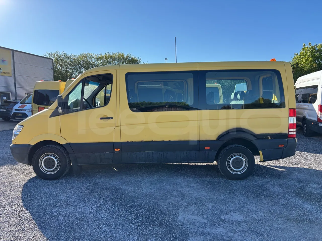 Mercedes-Benz Sprinter - Left Side