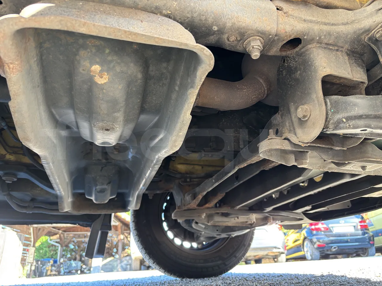 Mercedes-Benz Sprinter - First Axle Right Side