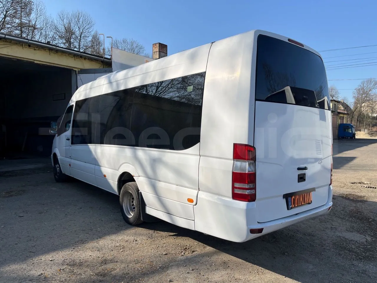Mercedes-Benz Sprinter 519 - Euro6 - 140kW - 7.400mt - 3/4 left rear side
