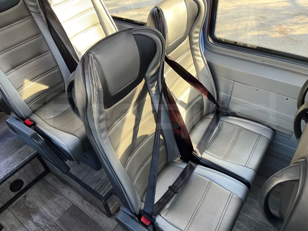 Mercedes-Benz Sprinter 519 - Euro6 - 140kW - 7.400mt - central seat safety belt