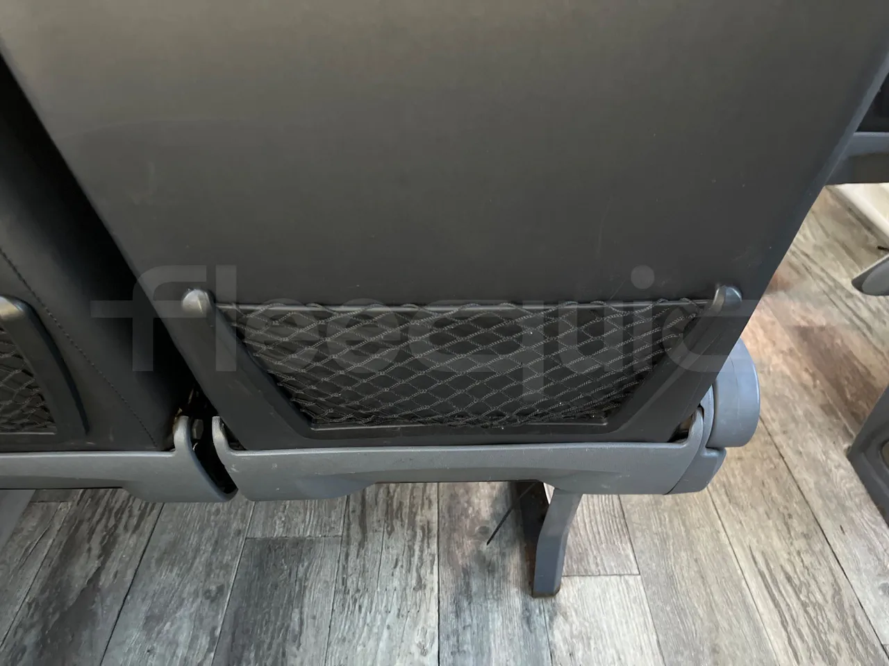 Mercedes-Benz Sprinter 519 - Euro6 - 140kW - 7.400mt - mesh detail photo