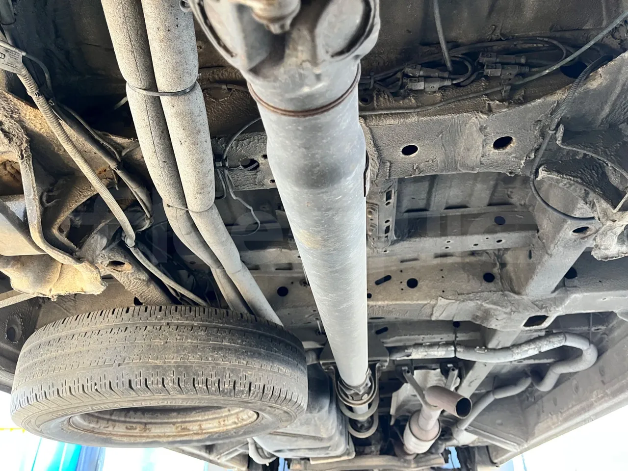 Mercedes-Benz Sprinter 519 - Euro6 - 140kW - 7.400mt - driveshaft photo