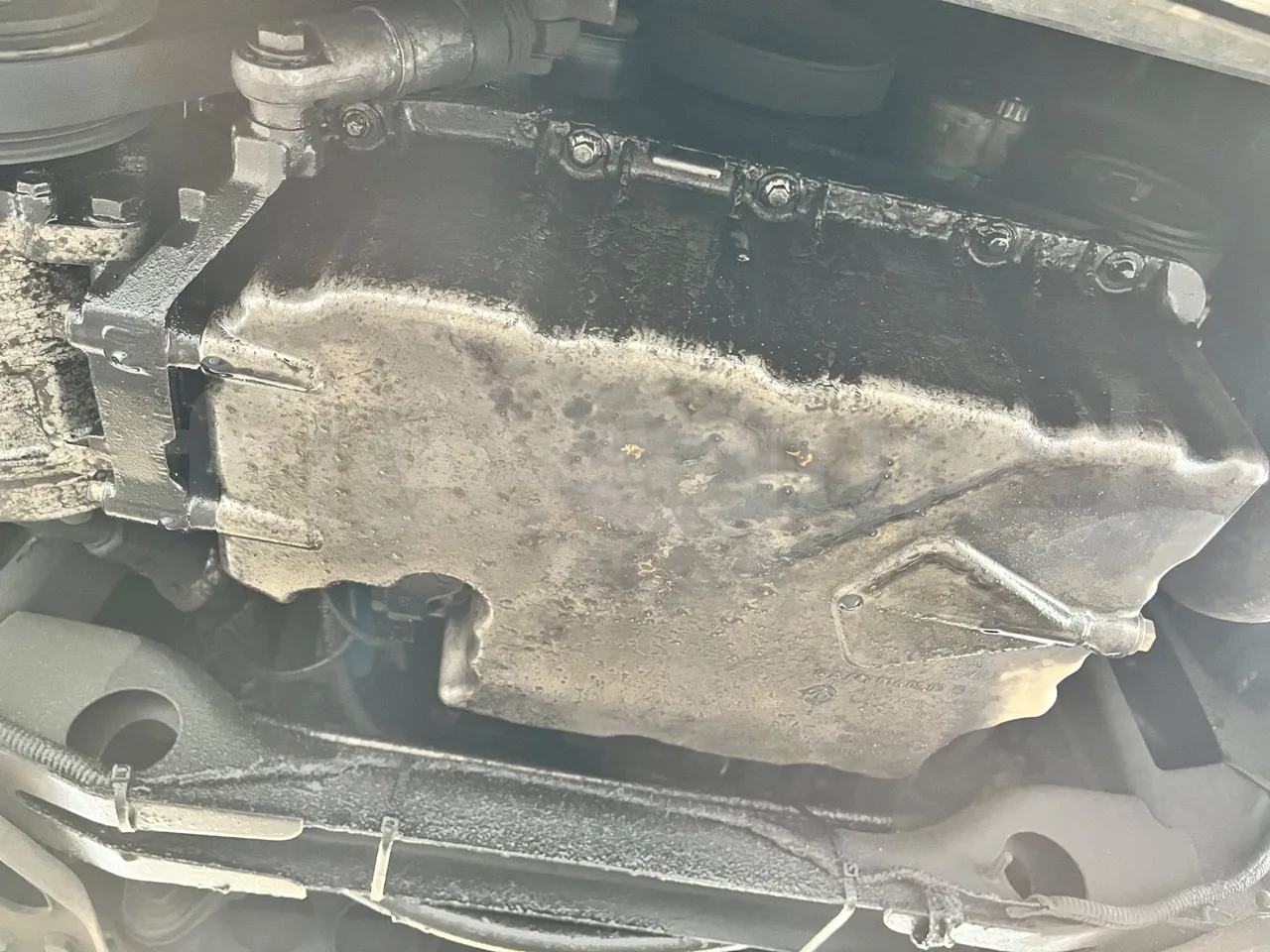 Mercedes-Benz Sprinter 519 - Euro6 - 140kW - 7.400mt - engine without protection