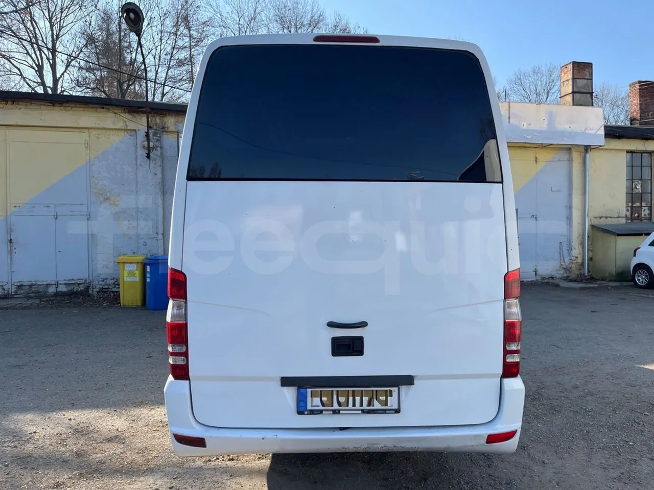Mercedes-Benz Sprinter 519 - Euro6 - 140kW - 7.400mt - rear hatch closed