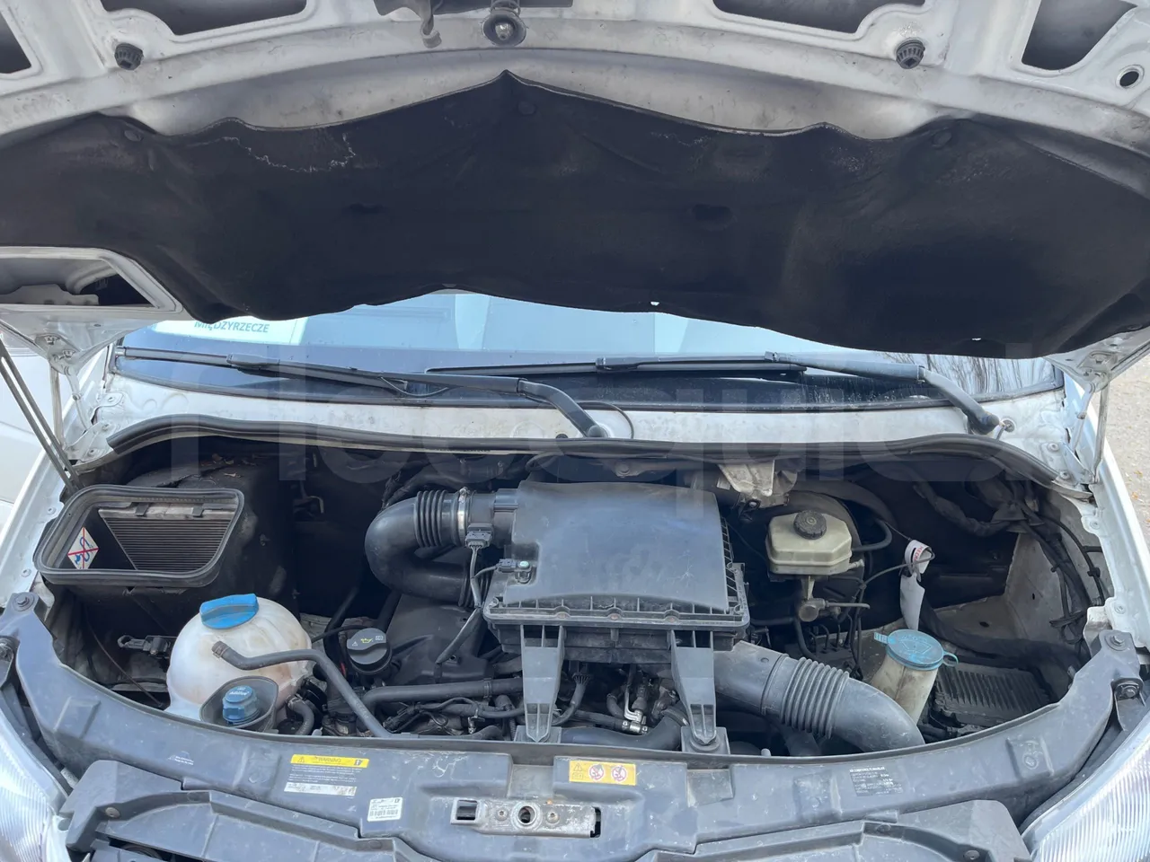 Mercedes-Benz Sprinter 519 - Euro6 - 140kW - 7.400mt - rear hatch open