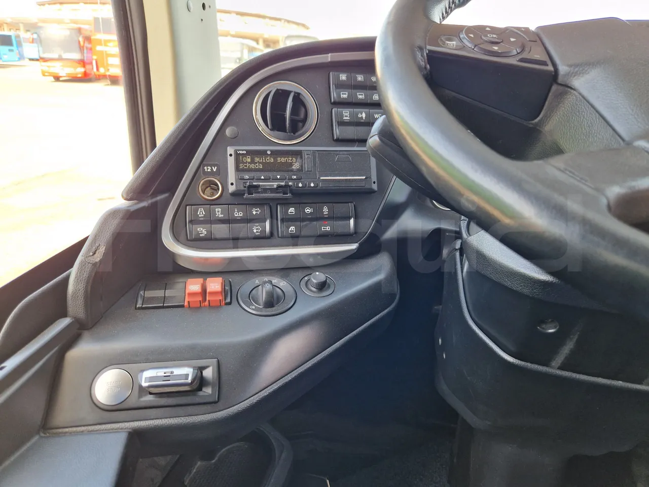 Setra S517 410 03 - EUR6 - 375kW - 14.165m - onboard devices 1