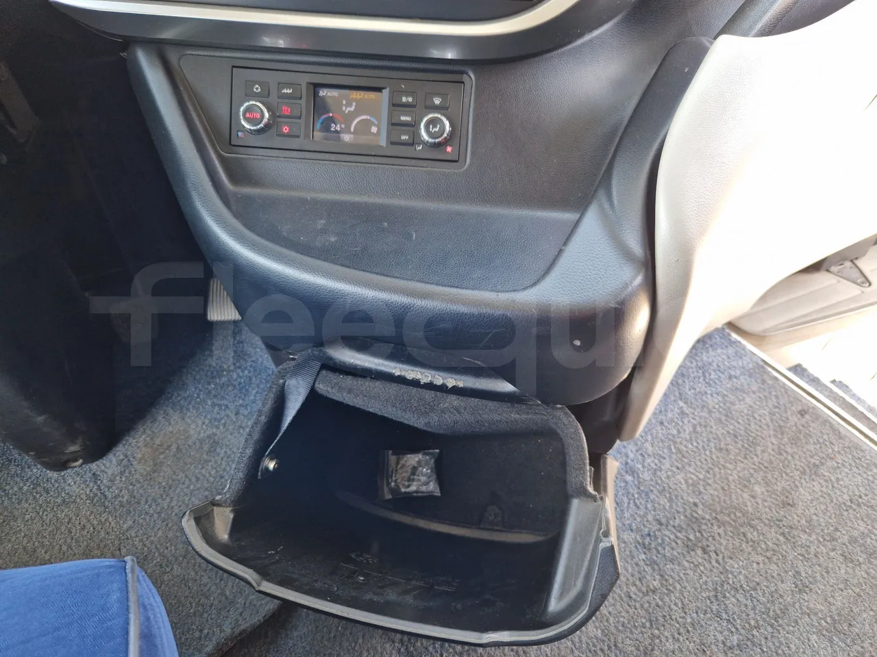 Setra S517 410 03 - EUR6 - 375kW - 14.165m - onboard devices 2