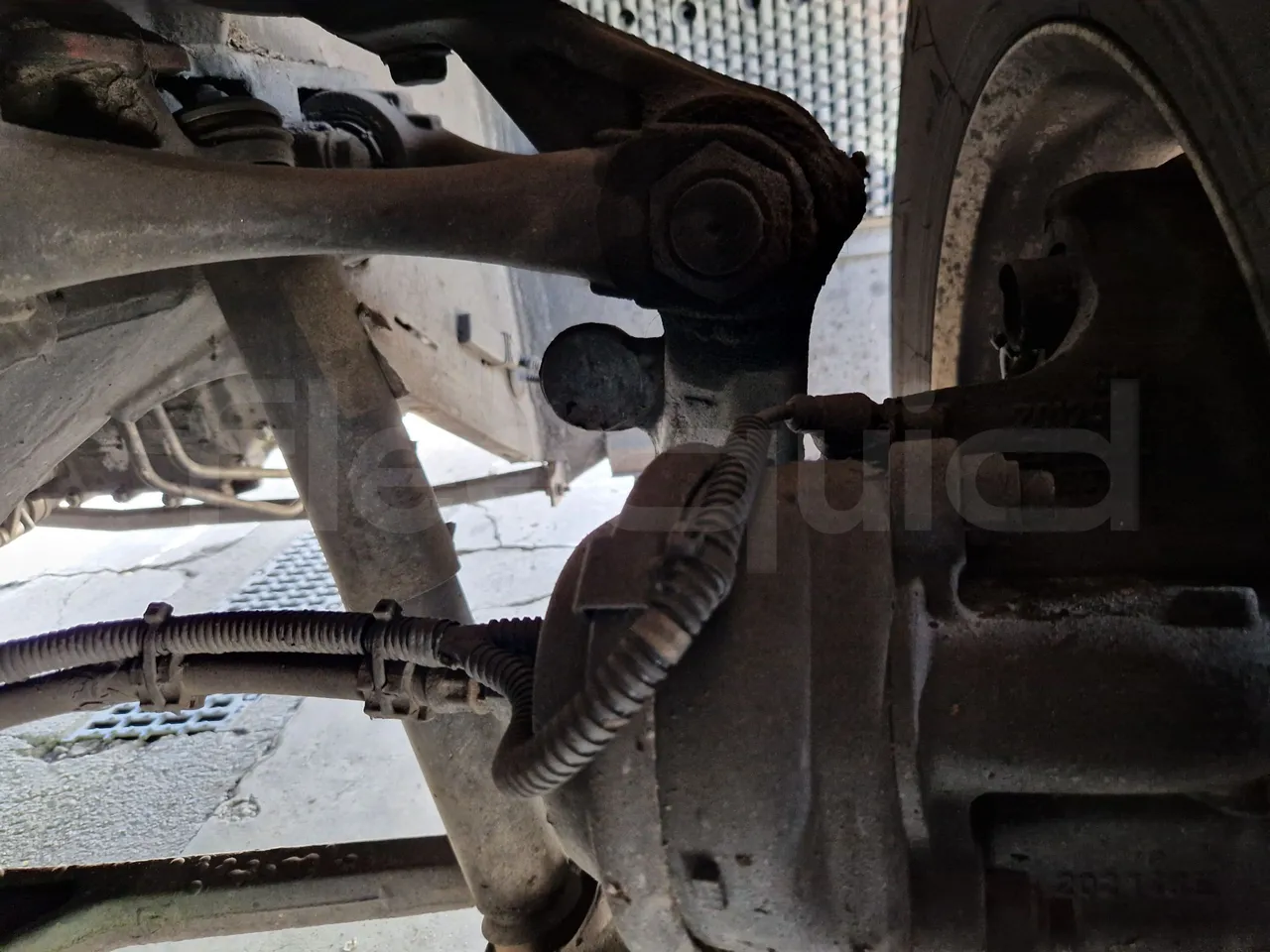 Setra S517 410 03 - EUR6 - 375kW - 14.165m - axel 3 caliper brakes right
