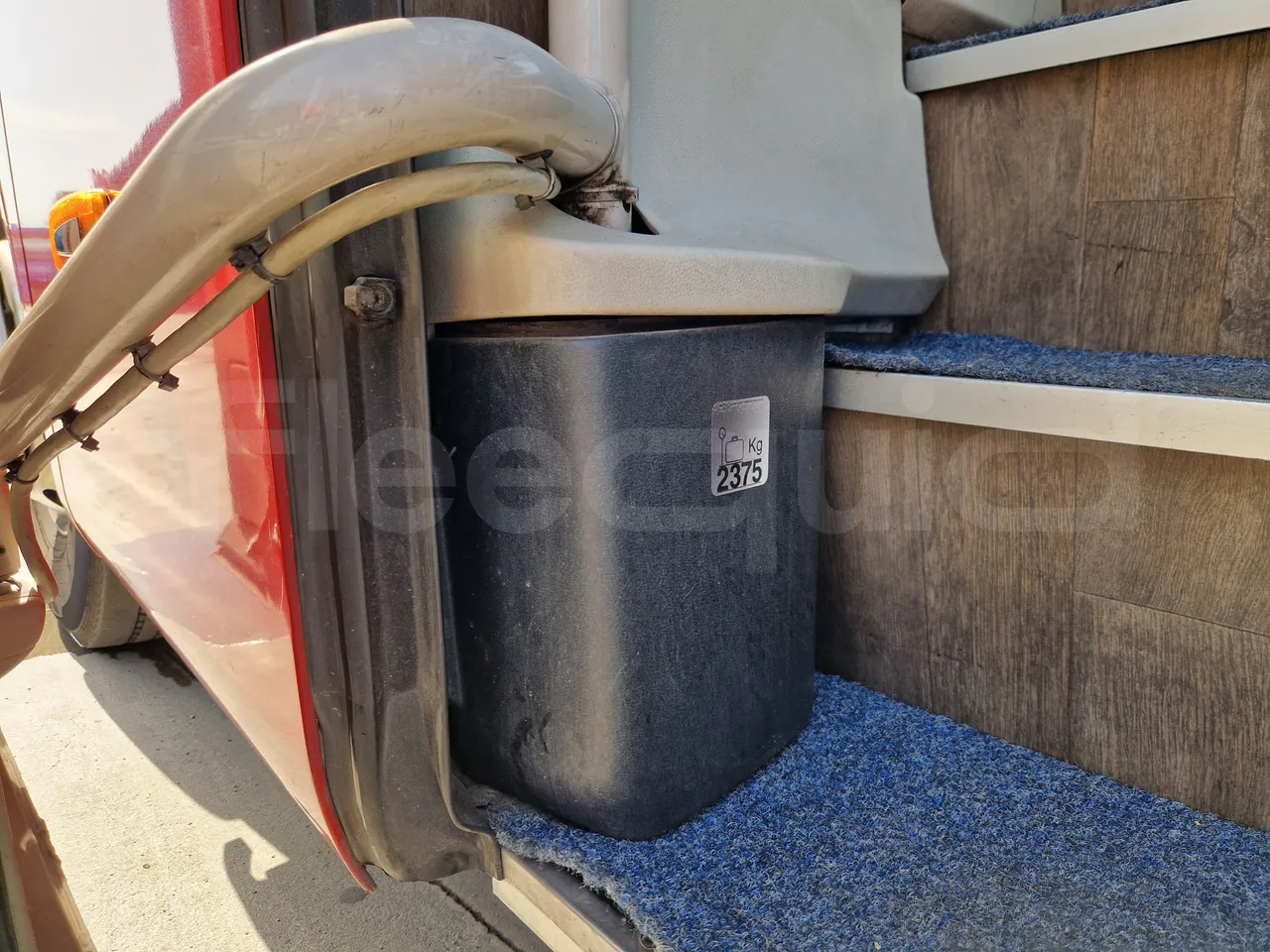 Setra S517 410 03 - EUR6 - 375kW - 14.165m - door mechanism photo