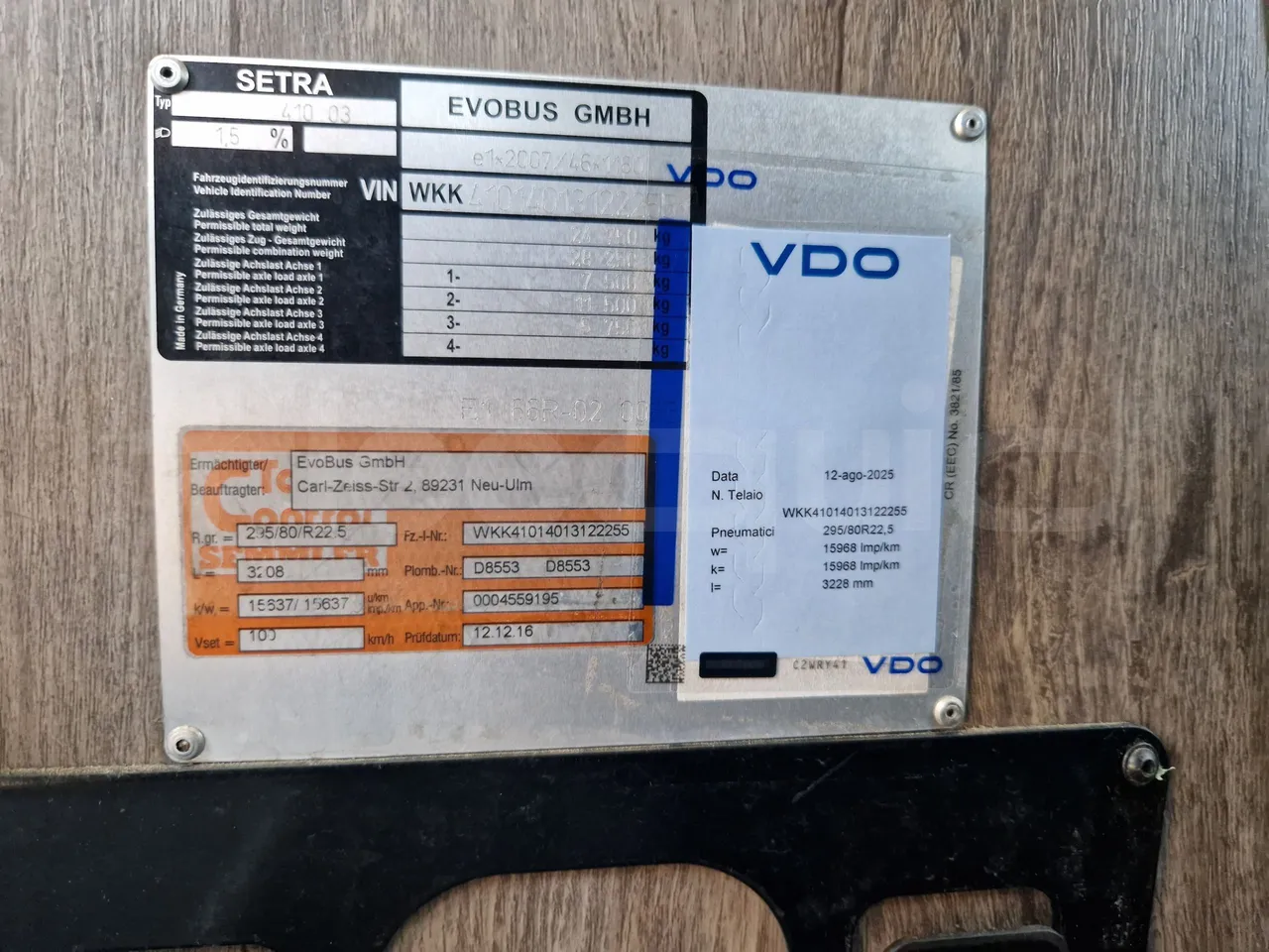 Setra S517 410 03 - EUR6 - 375kW - 14.165m - vehicle plate photo