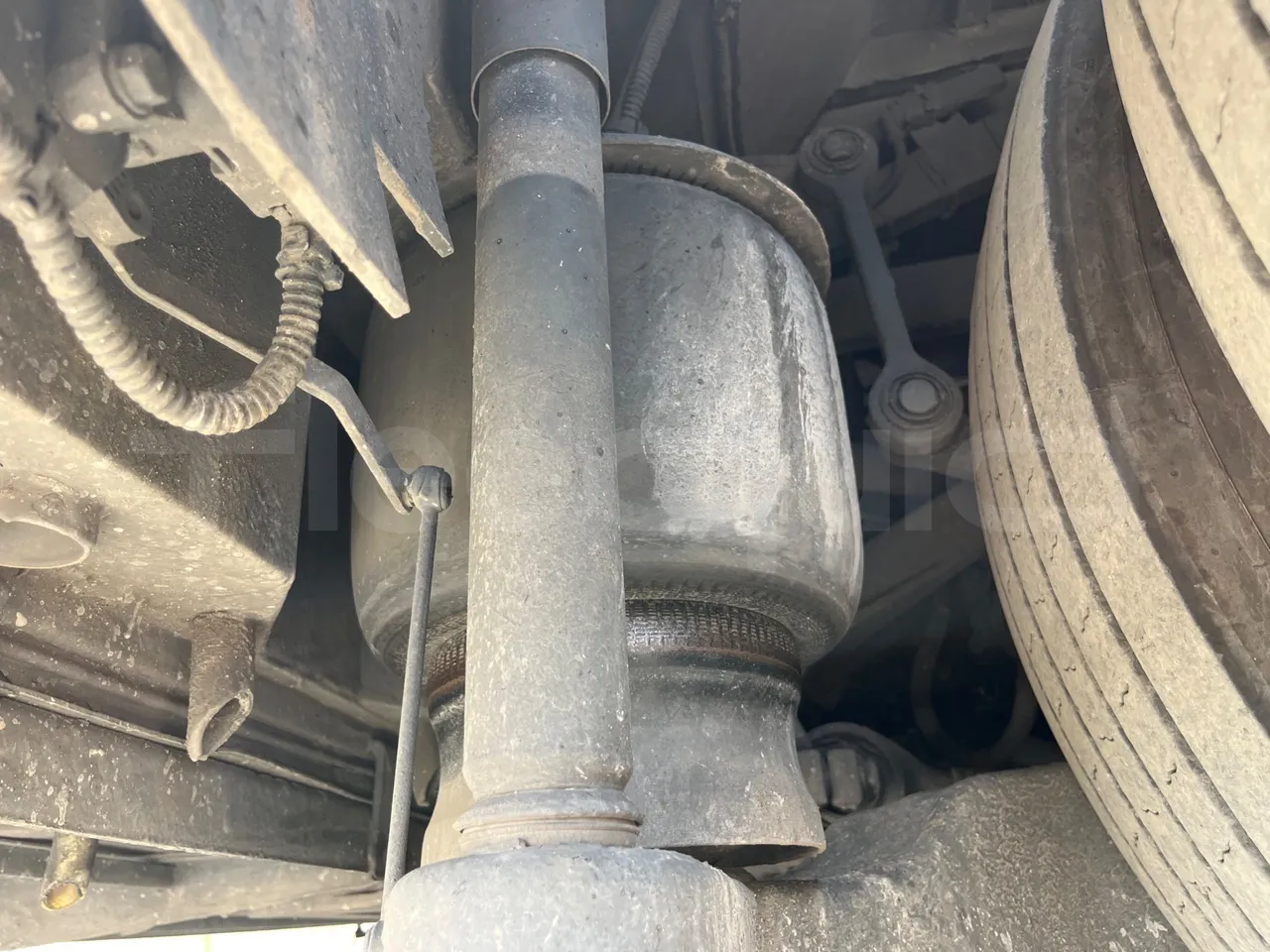 Setra S 531 DT S 531 DT/ Euro 6 - 375 KW - 14 Mt - axel 2 air springs 1 left