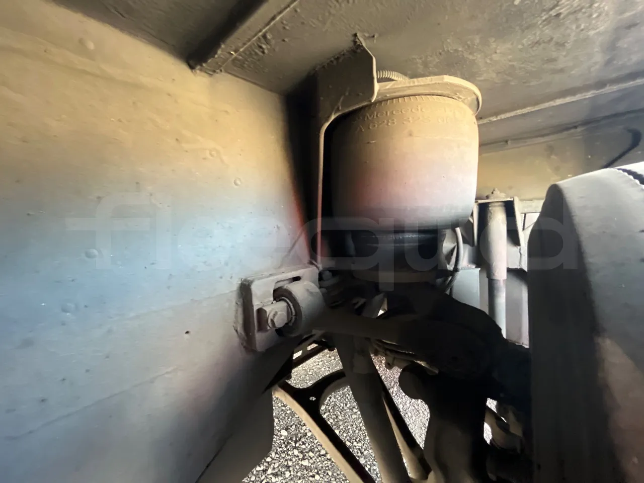 Setra S 531 DT S 531 DT/ Euro 6 - 375 KW - 14 Mt - axel 2 leaf spring right