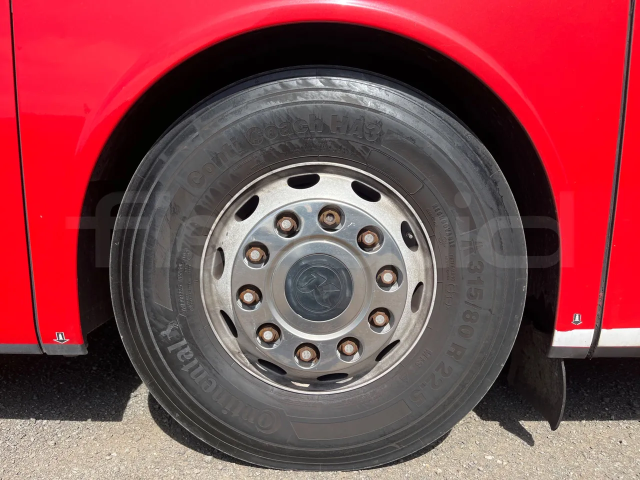 Setra S 531 DT S 531 DT/ Euro 6 - 375 KW - 14 Mt - front left tire measurements