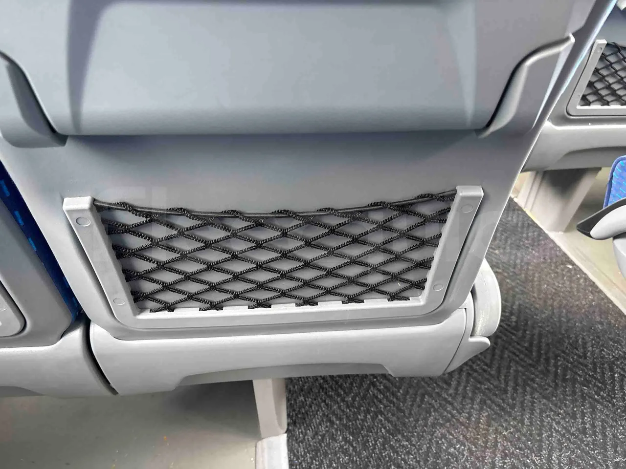 Isuzu Novo - mesh detail photo