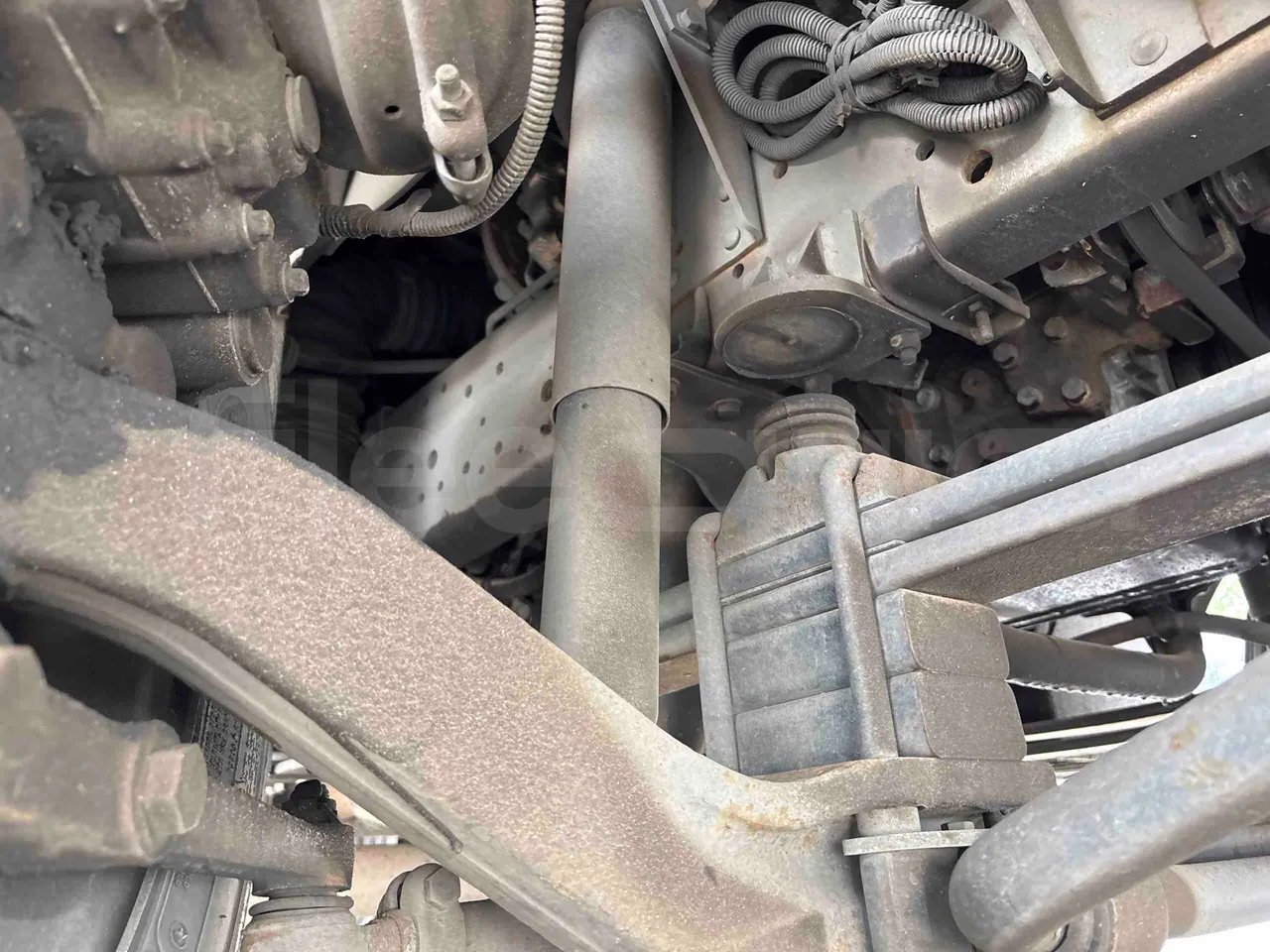Isuzu Novo - front shock absorbers right