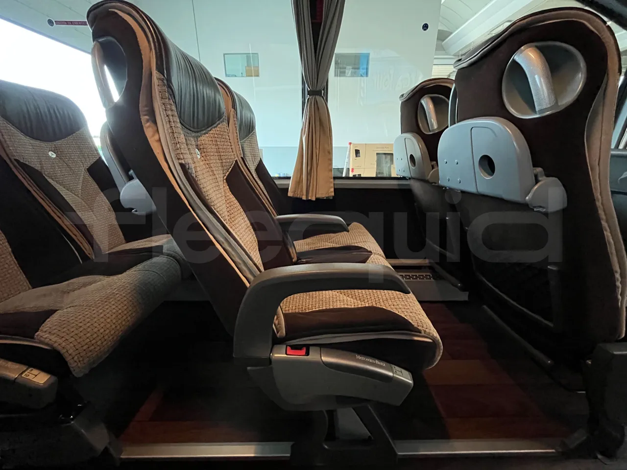 Mercedes-Benz Tourino O 510 - EUR5/210Kw/9.35Mt - mesh detail photo