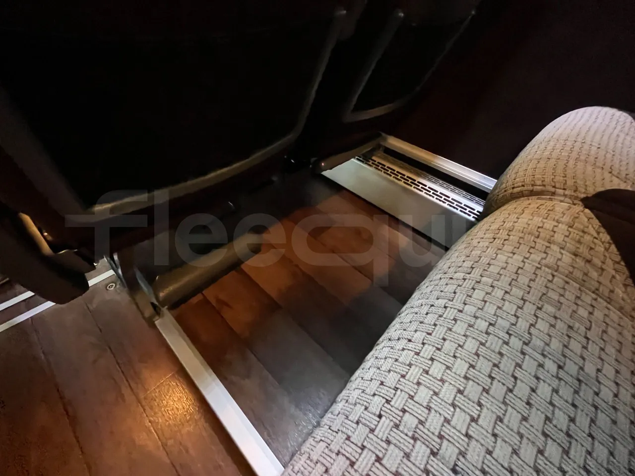 Mercedes-Benz Tourino O 510 - EUR5/210Kw/9.35Mt - footrest detail photo