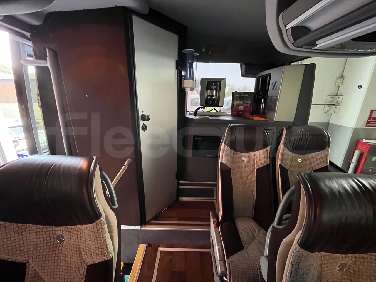 Mercedes-Benz Tourino O 510 - EUR5/210Kw/9.35Mt - forward view middle aisle