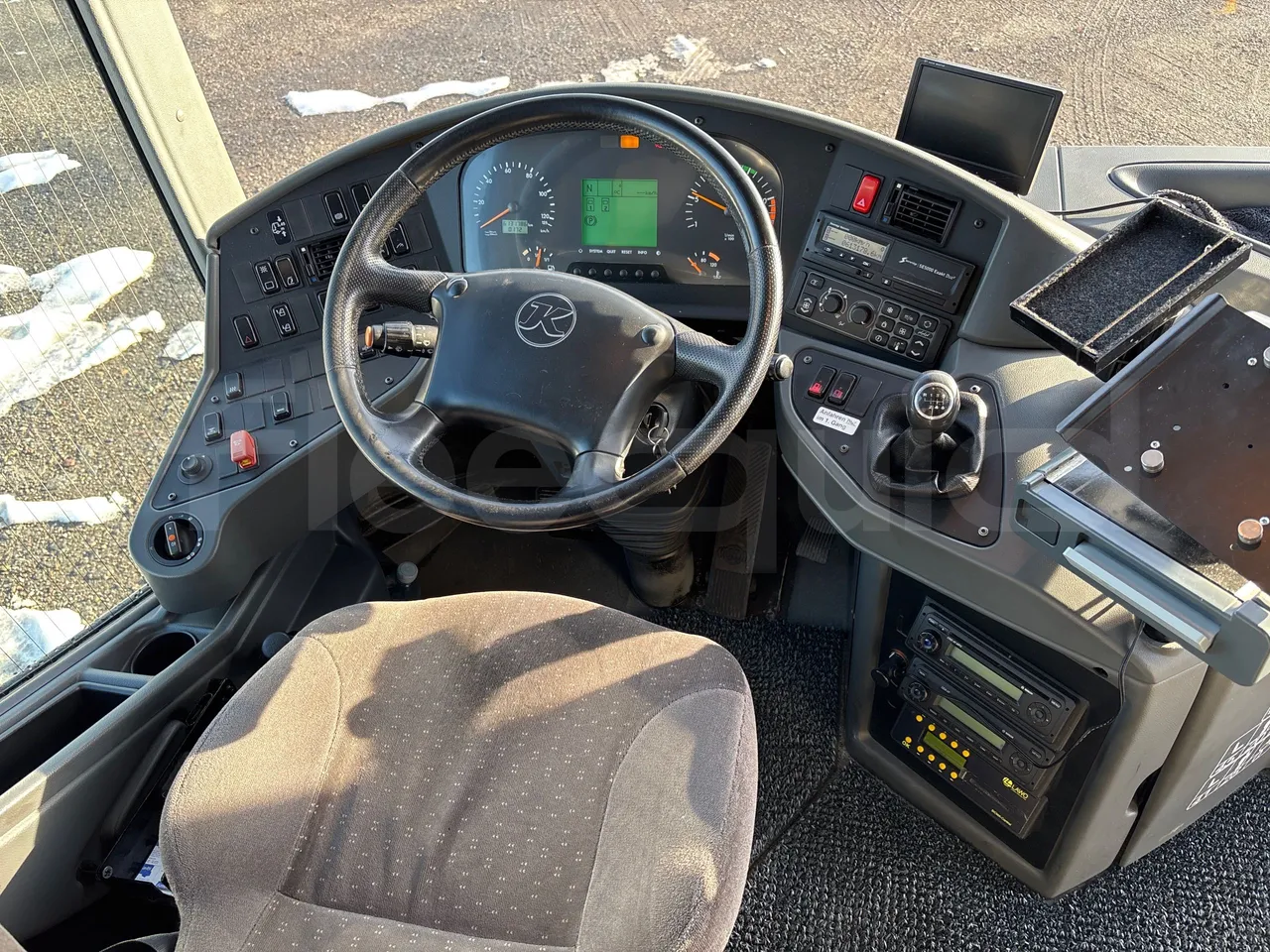 Setra S412 S412UL-E5 - Euro5 - 260kW - 10.805mt - buttons panels on