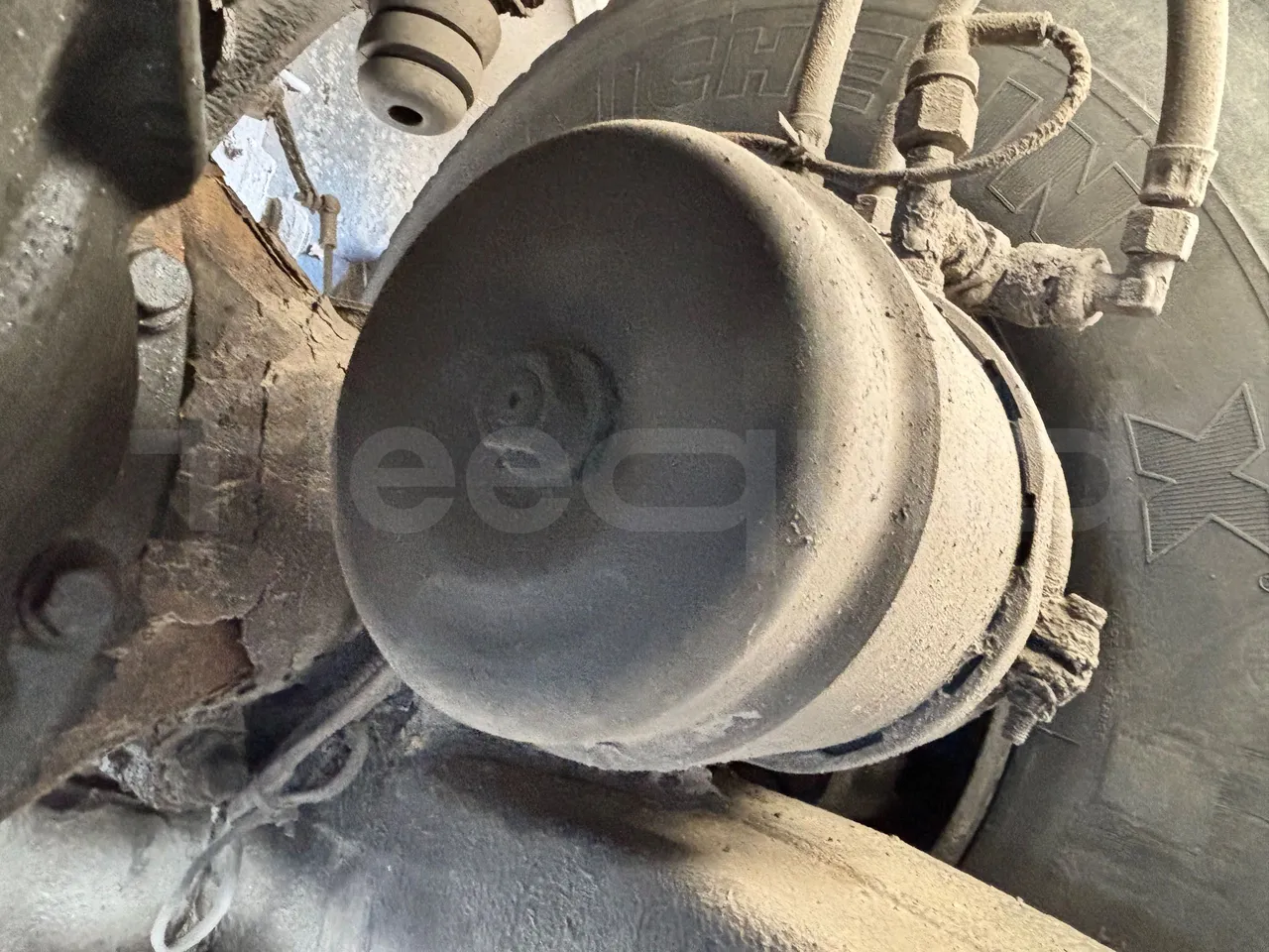 Setra S412 S412UL-E5 - Euro5 - 260kW - 10.805mt - axle 2 caliper brakes right