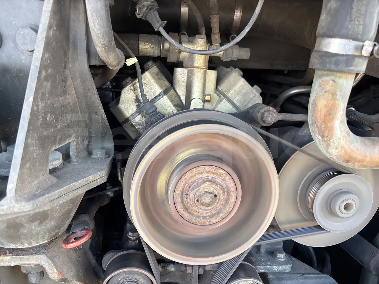 Setra S412 S412UL-E5 - Euro5 - 260kW - 10.805mt - air conditioning compressor