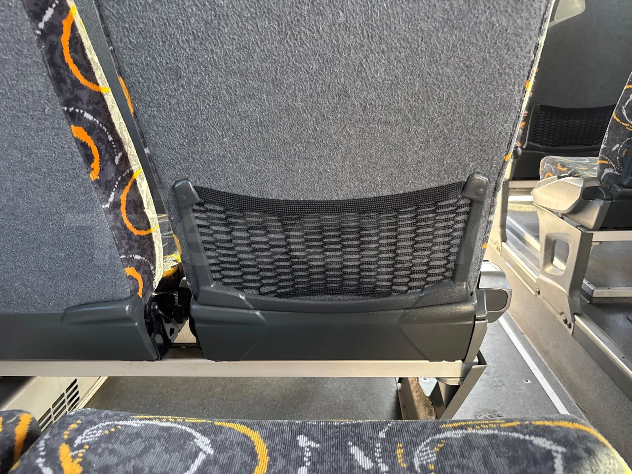 Setra S412 S412UL-E5 - Euro5 - 260kW - 10.805mt - mesh detail photo