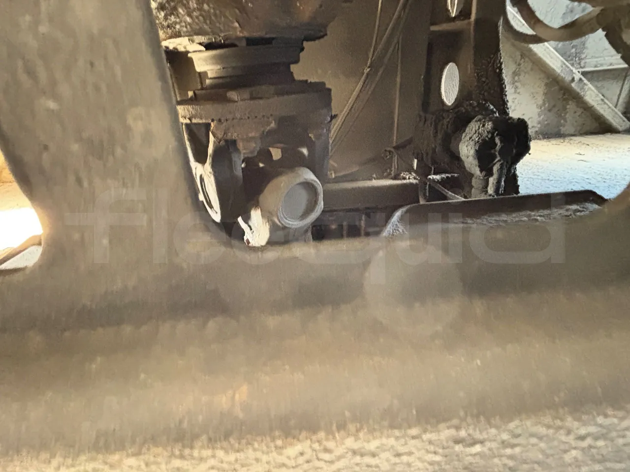 Setra S412 S412UL-E5 - Euro5 - 260kW - 10.805mt - driveshaft photo