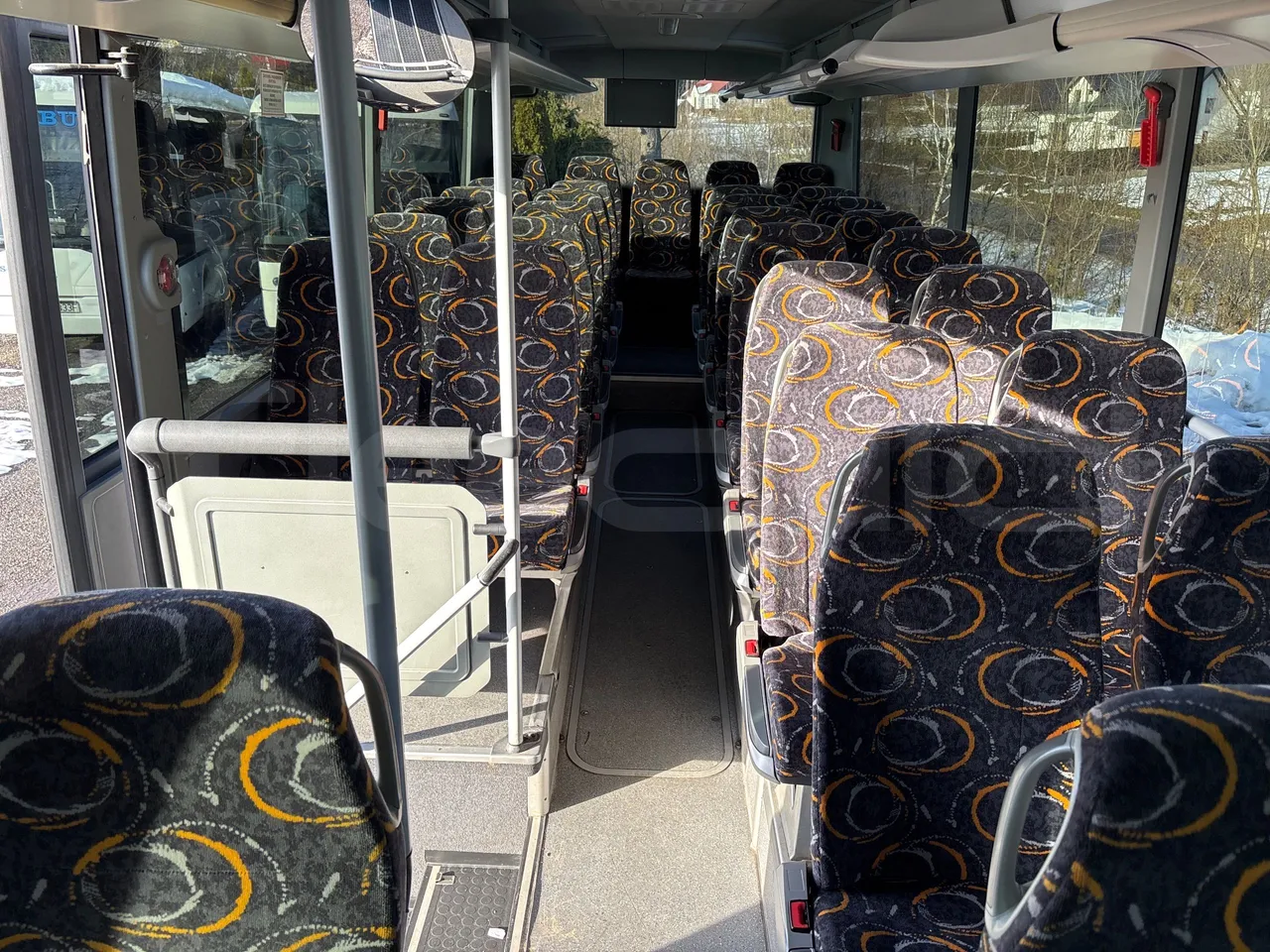 Setra S412 S412UL-E5 - Euro5 - 260kW - 10.805mt - reverse view middle aisle