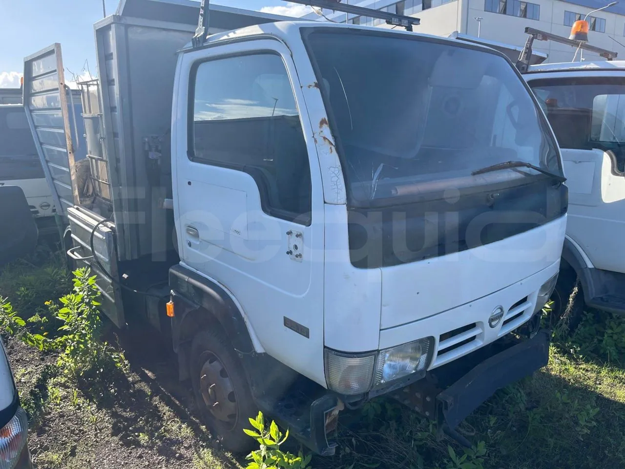 Nissan Cabstar TL35 - Euro3 - 92kW - 5.170mt - Base cover photo