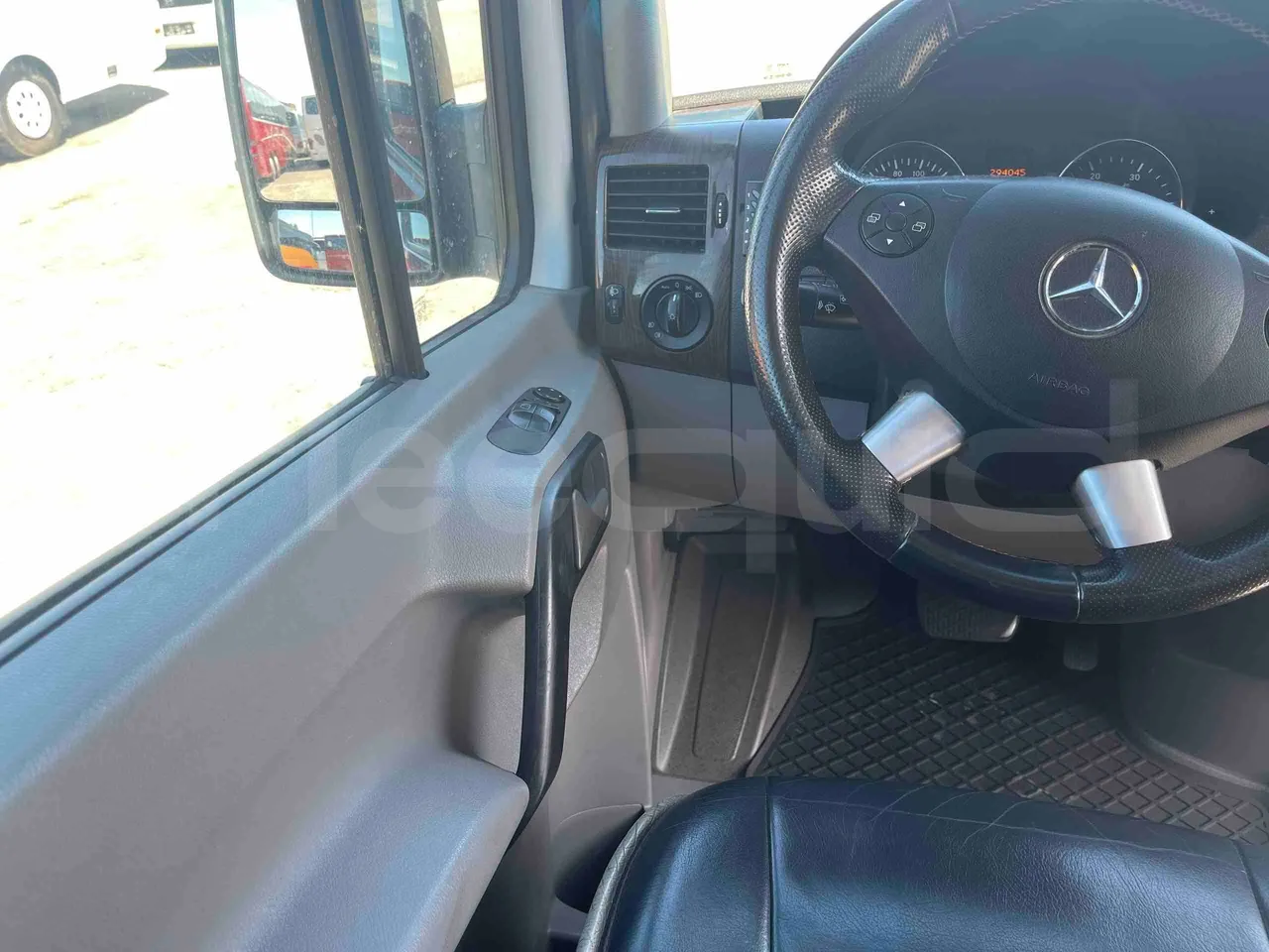 Mercedes-Benz Sprinter - onboard devices 2