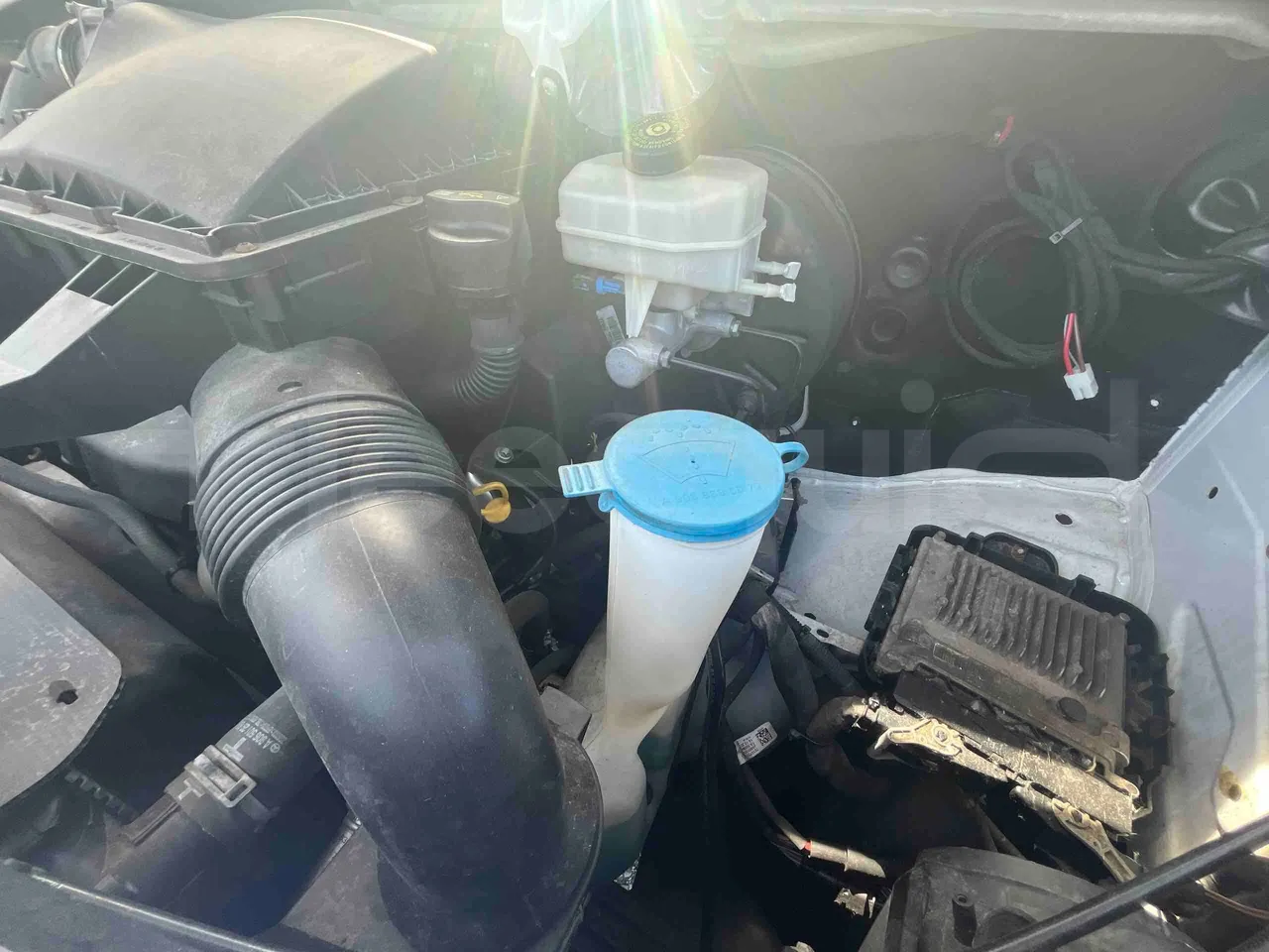 Mercedes-Benz Sprinter - air conditioning compressor