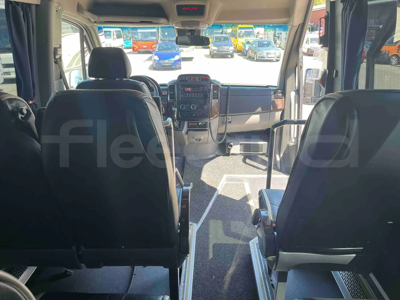 Mercedes-Benz Sprinter - forward view middle aisle