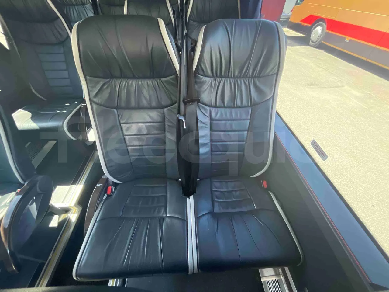 Mercedes-Benz Sprinter - turntable internal (18m)