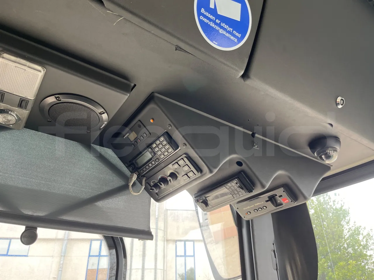 Solaris Urbino 12 - Euro6 - 240kW - 12mt - radio accessories photo