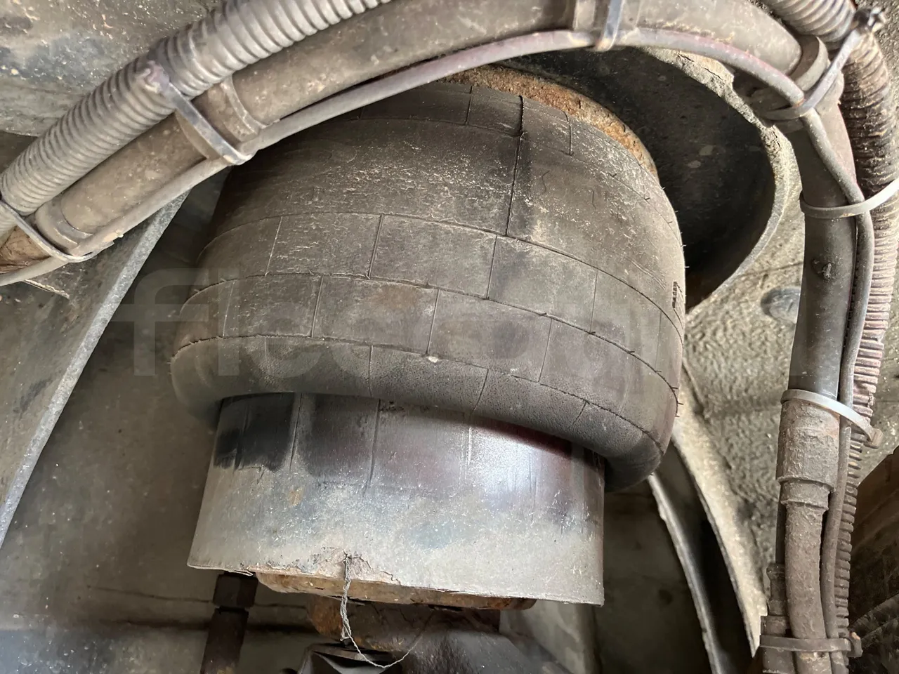 Solaris Urbino 12 - Euro6 - 240kW - 12mt - front air springs left