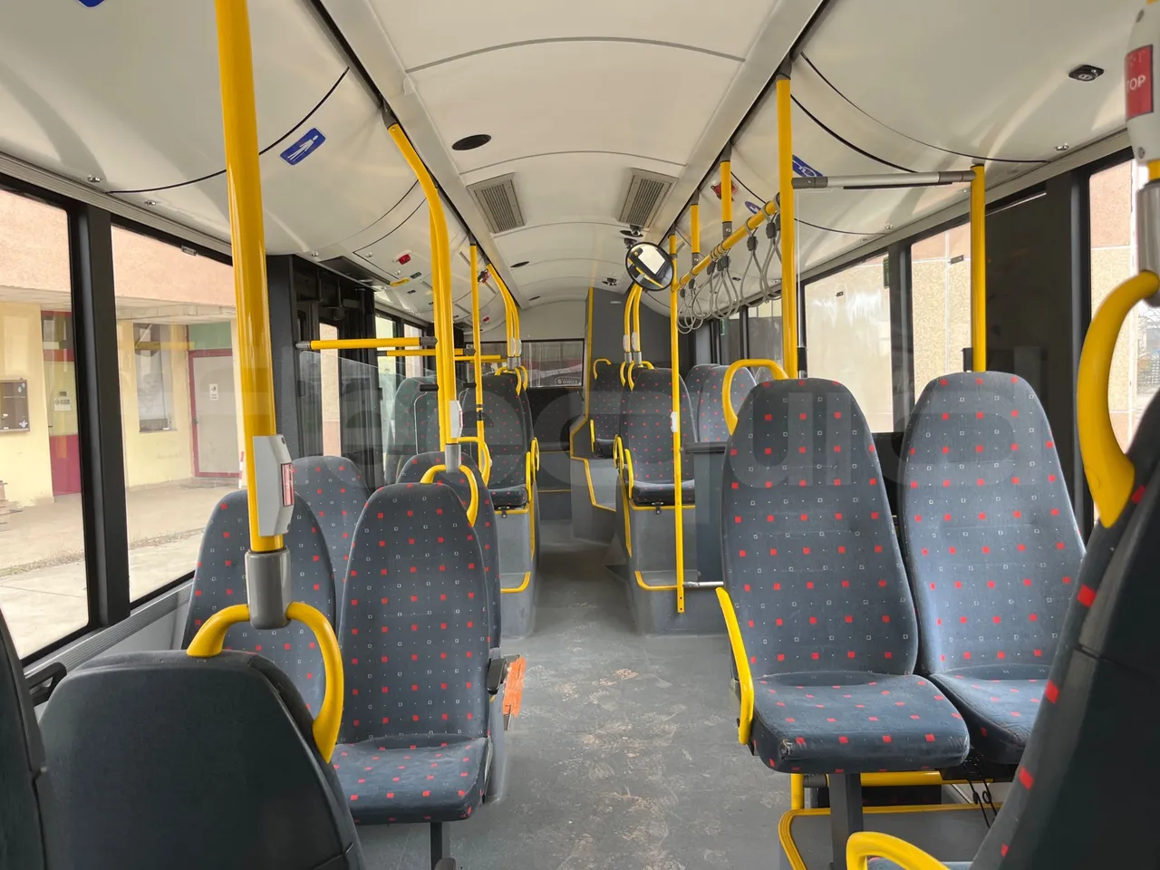 Solaris Urbino 12 - Euro6 - 240kW - 12mt - interior reverse seats driver height