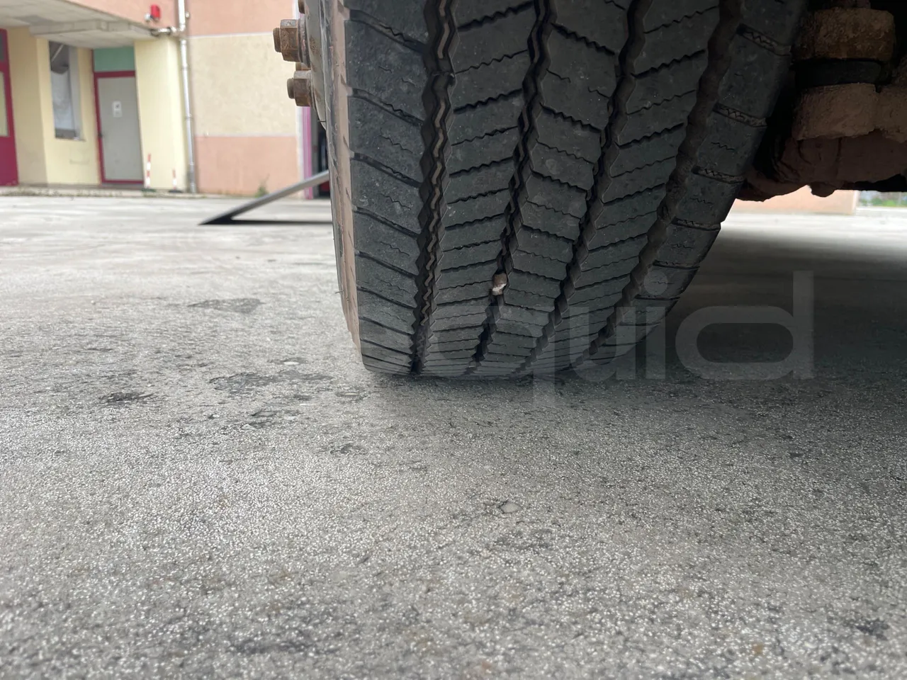 Solaris Urbino 12 - Euro6 - 240kW - 12mt - tread condition front tires right