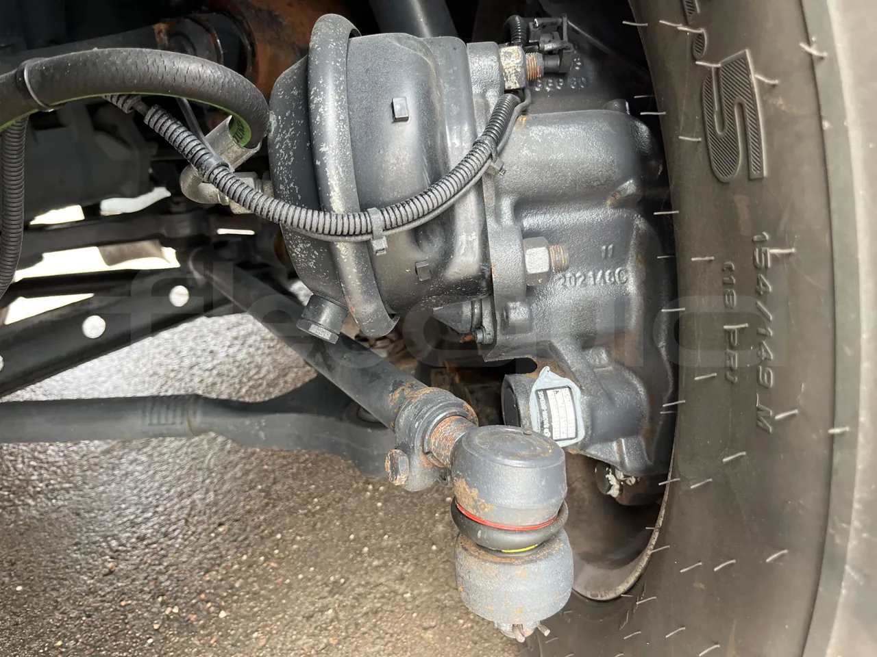 Irisbus New Domino 397E/12.4 - Euro4 - 331kW - 12.410mt - front brake calipers left