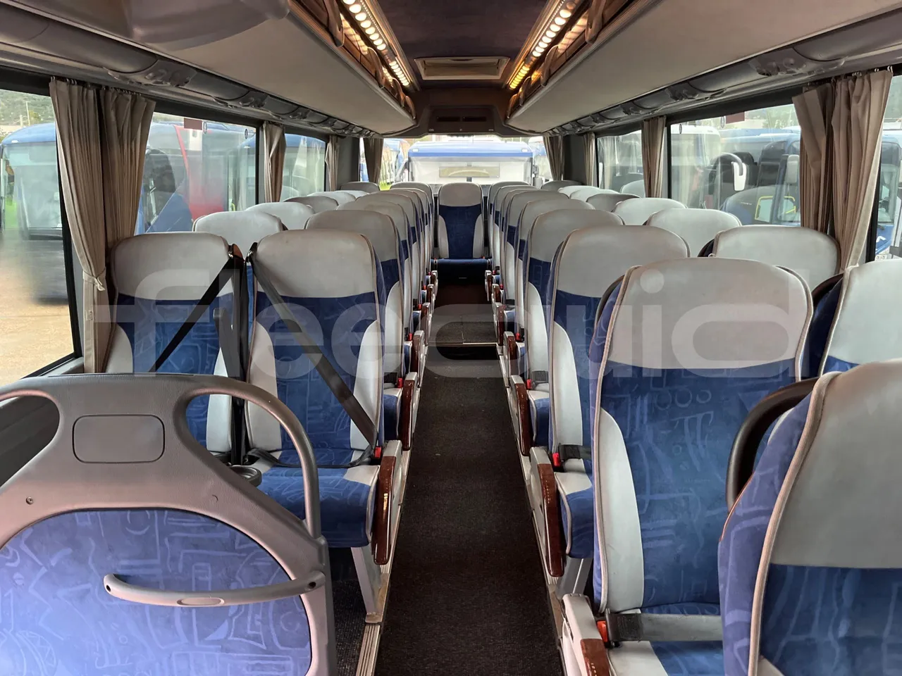 Irisbus New Domino 397E/12.4 - Euro4 - 331kW - 12.410mt - reverse view middle aisle