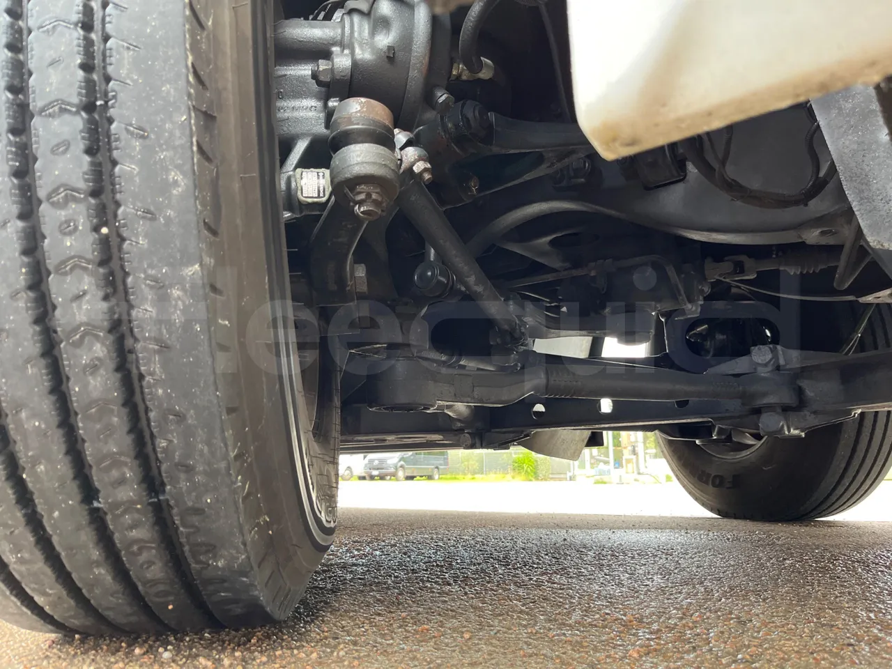 Irisbus New Domino 397E/12.4 - Euro4 - 331kW - 12.410mt - front axle right side