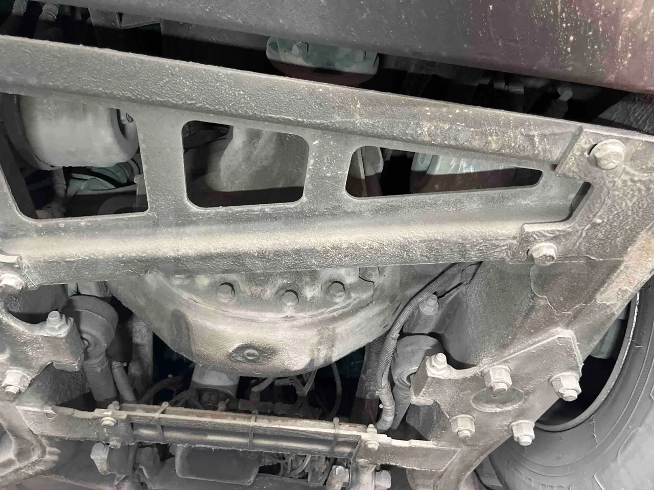 Mercedes-Benz Integro - differential photo