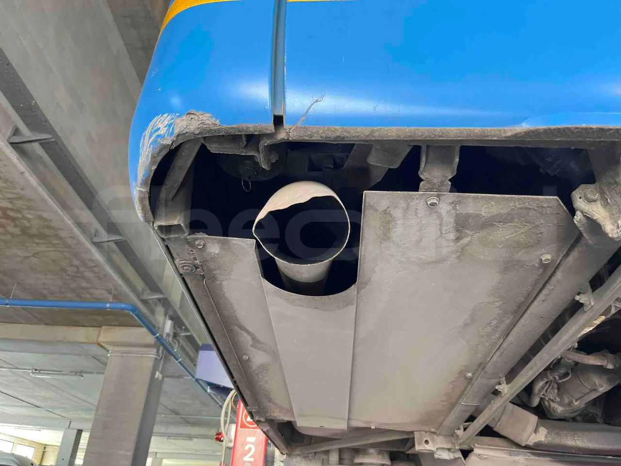 Mercedes-Benz Integro - exhaust photo