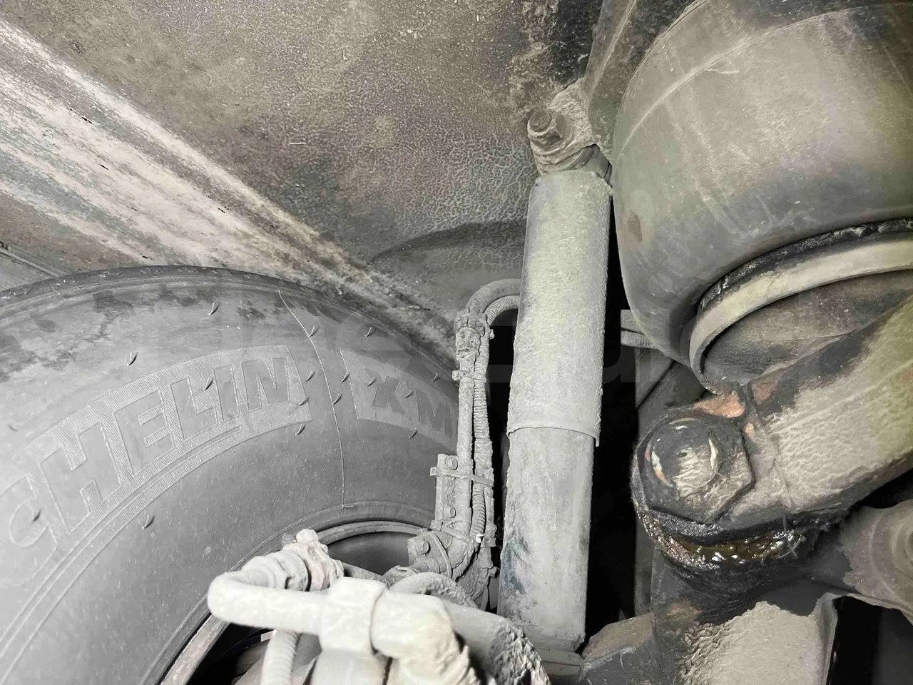 Mercedes-Benz Integro - front shock absorbers right