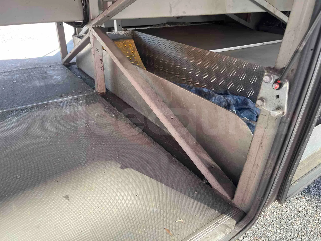 Mercedes-Benz Integro - under carpet photo